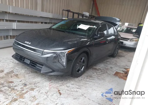 2025 Kia K4 Lxs from USA, damaged, VIN 3KPFT4DE0SE084037